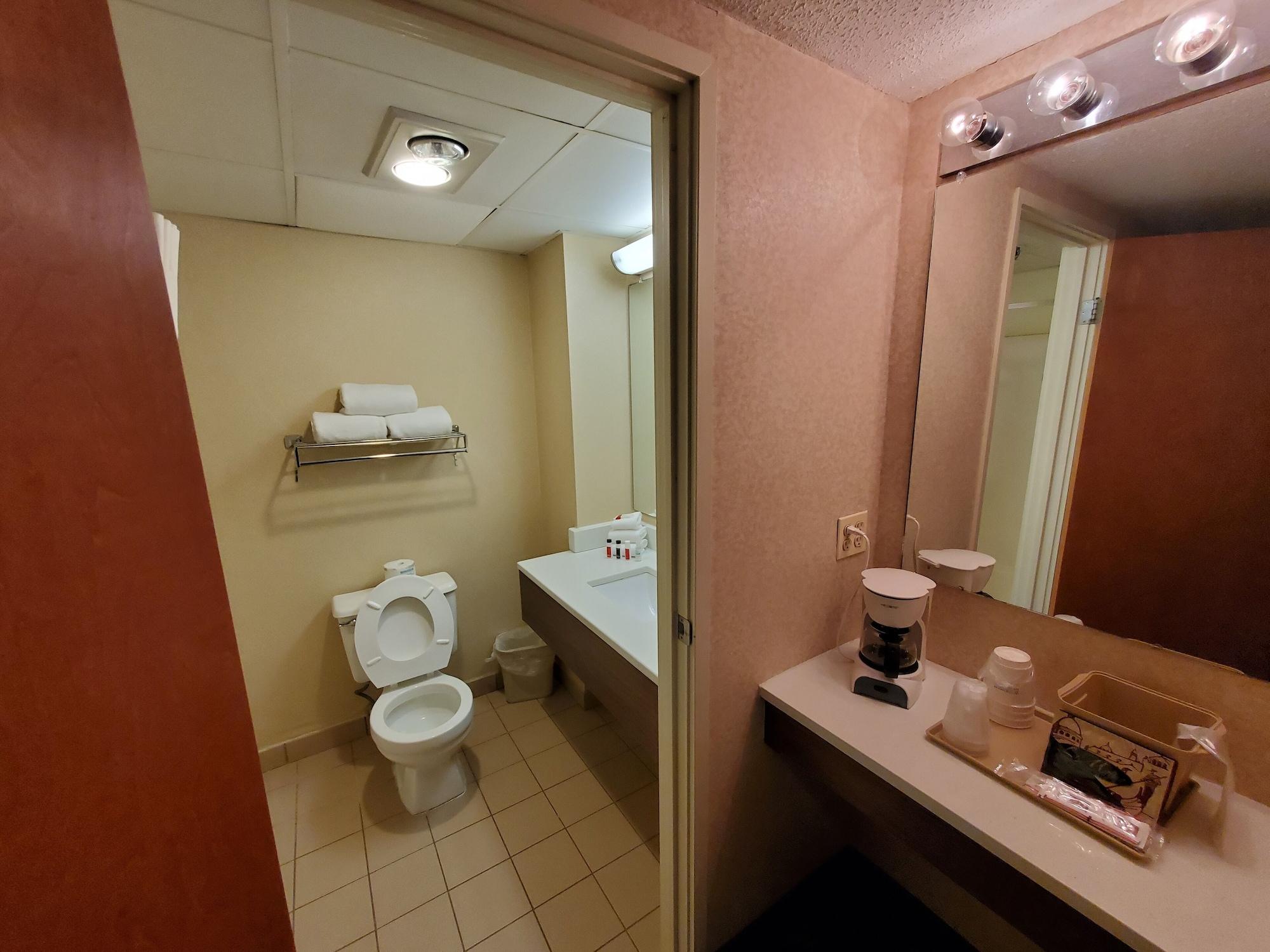 Hotel Baymont By Wyndham Groton/Mystic Extérieur photo