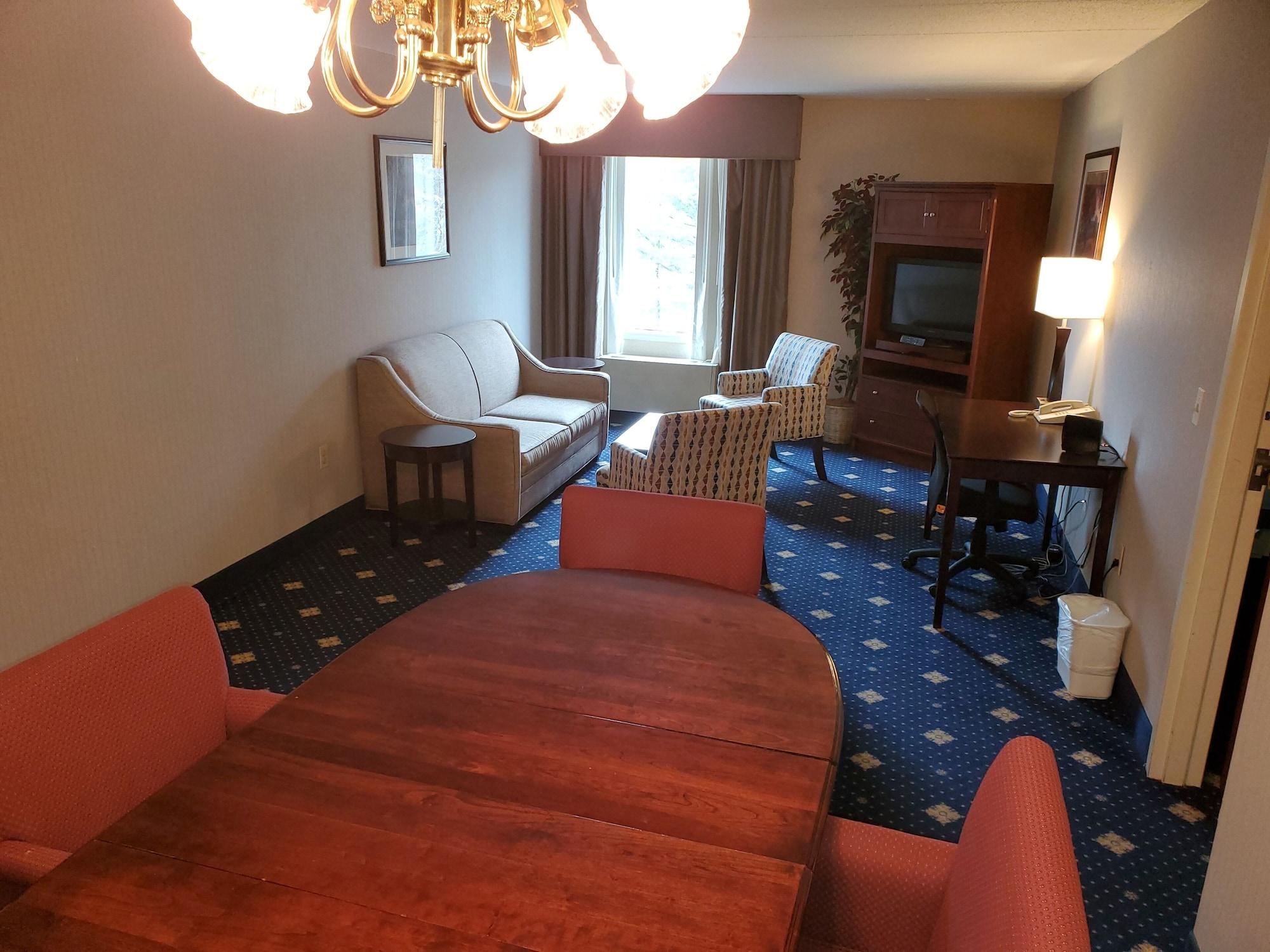 Hotel Baymont By Wyndham Groton/Mystic Extérieur photo