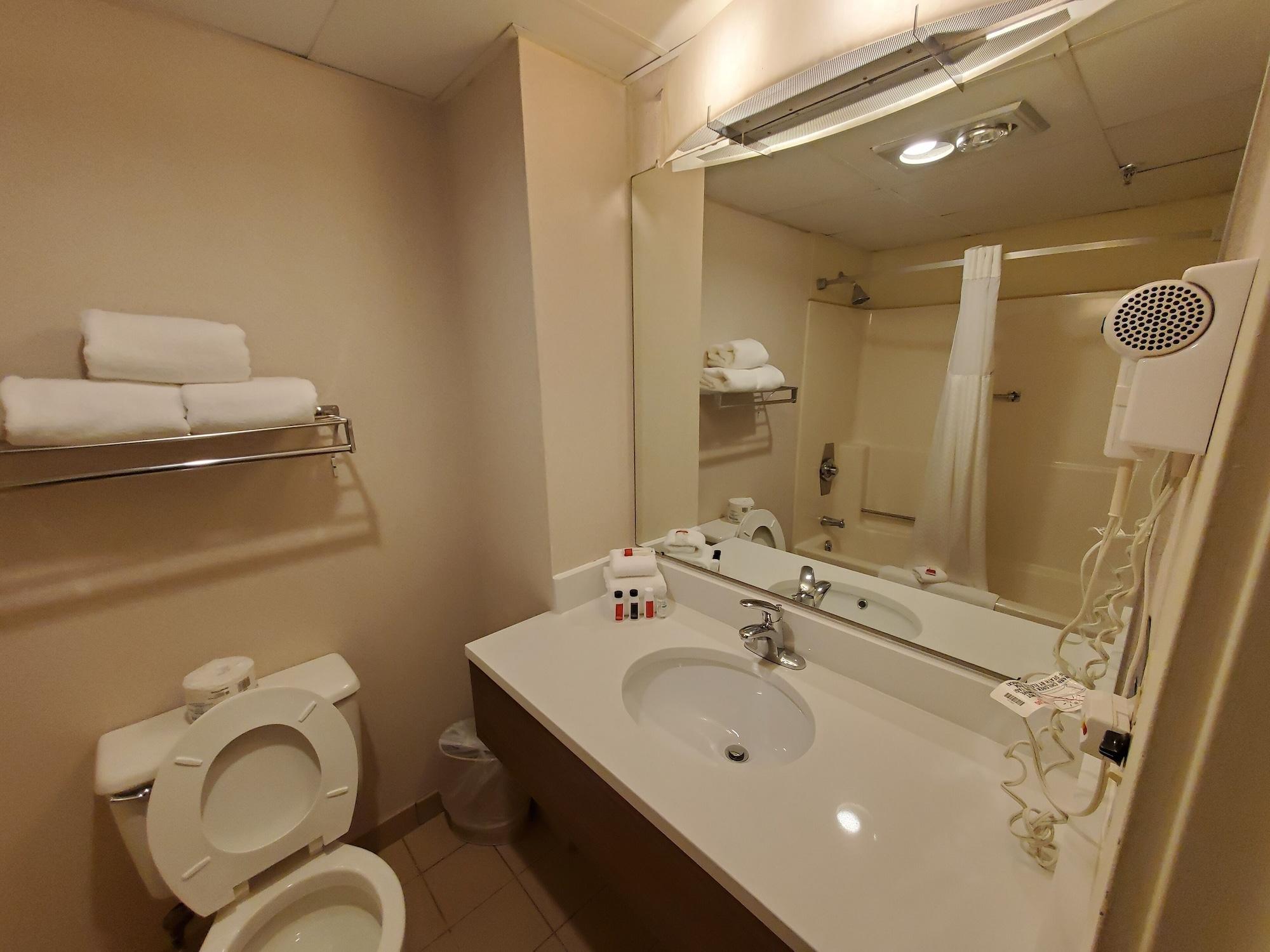 Hotel Baymont By Wyndham Groton/Mystic Extérieur photo