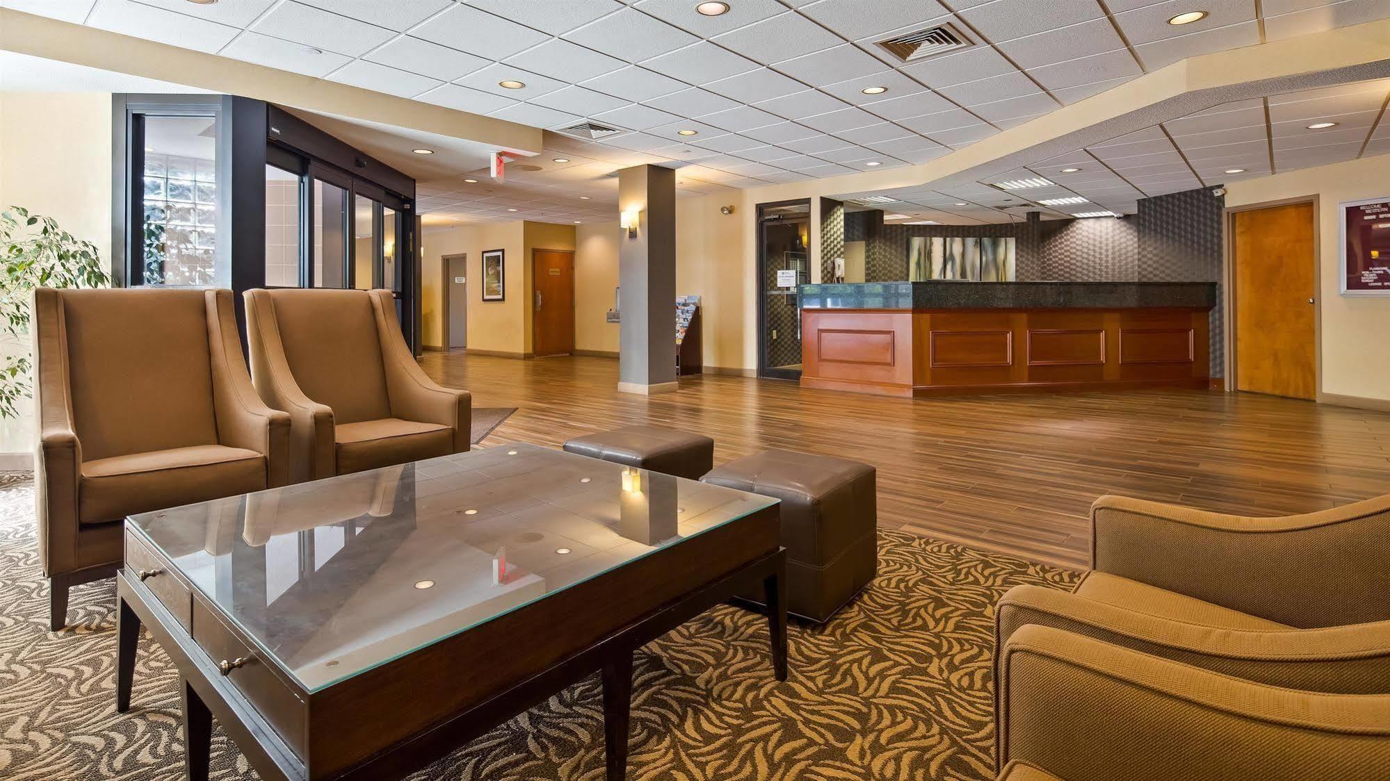 Hotel Baymont By Wyndham Groton/Mystic Extérieur photo